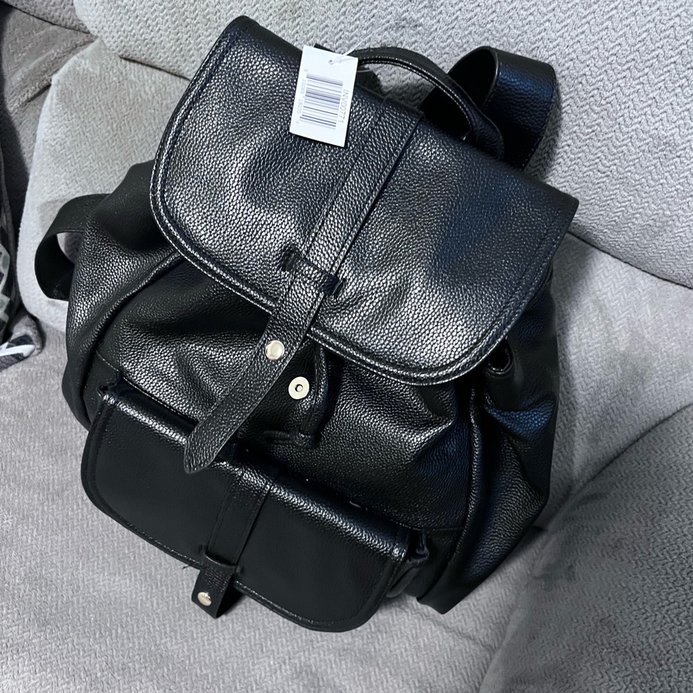 NWT - Backpack Purse, Large Travel or School Bag - Picture 2 of 7